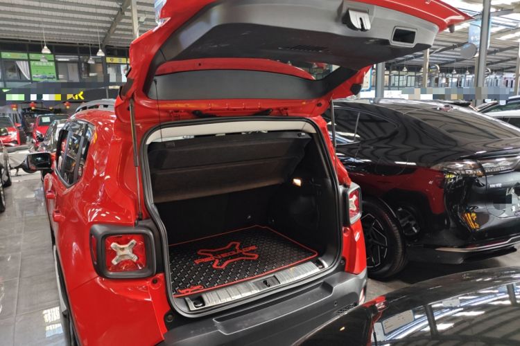 Used  Renegade 2017 180T Automatic Jingneng Edition
