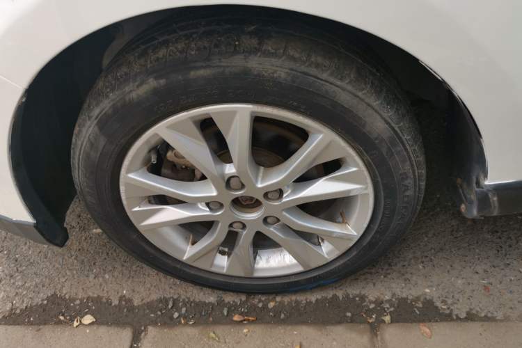 Used Baojun 730 2014 1.5L manual Comfort version 7 seats
