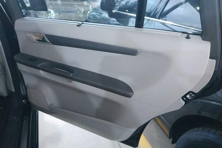 Used Mercedes-Benz R-Class 2014 R 320 4MATIC Business Model
