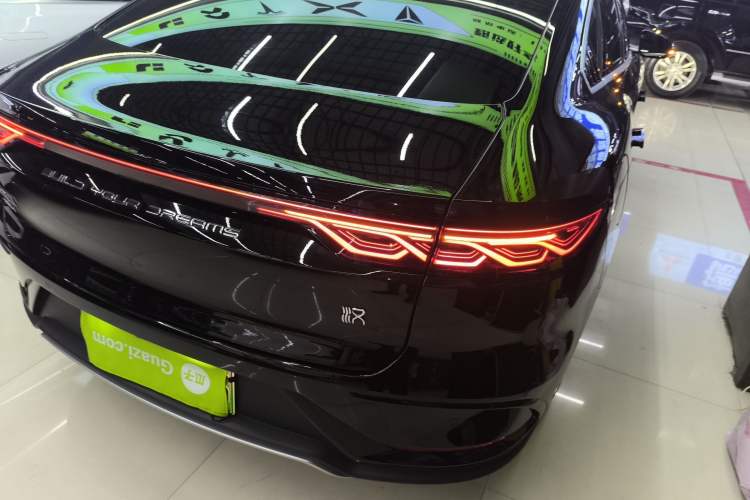 Used BYD Han 2022 DM-i 121KM Prestige Model
