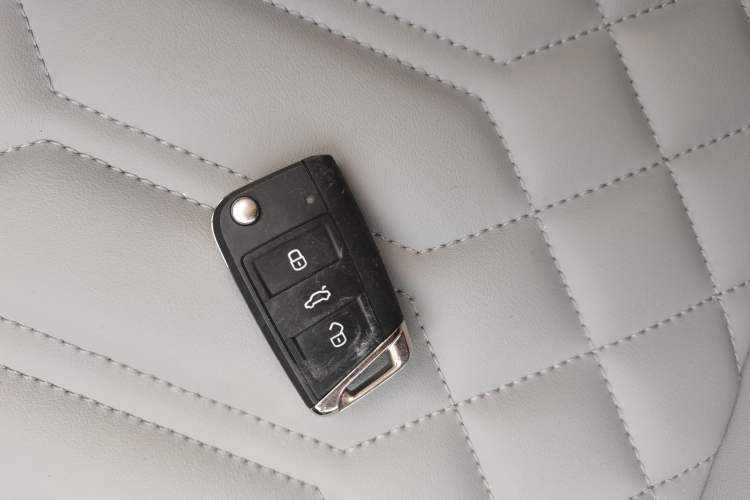 Used Volkswagen Tayron 2023 280TSI Two-Wheel-Drive Luxury Plus Advanced Version
