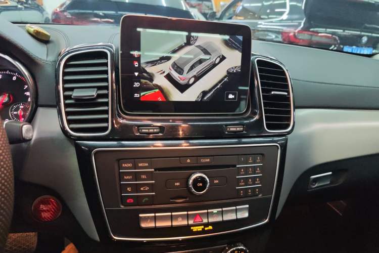 Used Mercedes-Benz GLE Coupe 2018 GLE 320 4MATIC Coupe SUV
