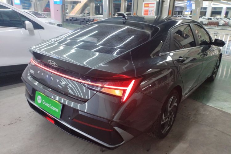 Used Hyundai Elantra 2023 1.5L CVT LUX Prestige Edition