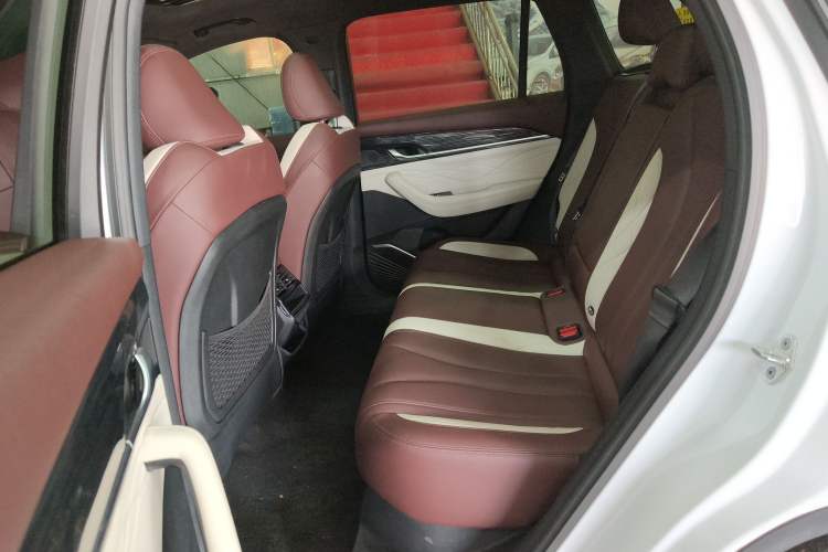 Used Geely Auto Monjaro L 2021 2.0TD DCT EVO Two-Wheel Drive Prestige Version
