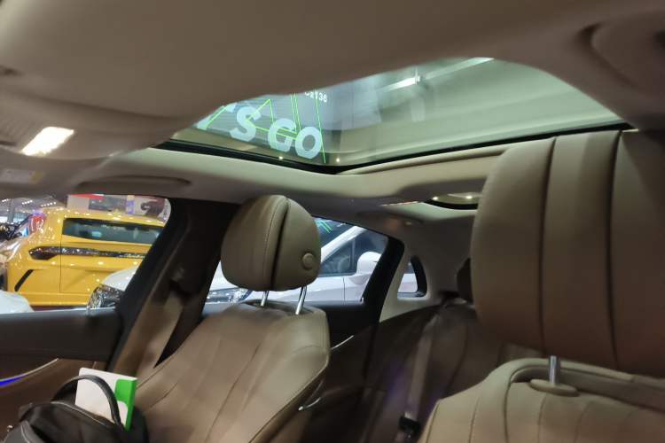 Used Mercedes-Benz E-Class 2023 Updated E 300 L Fashion Edition
