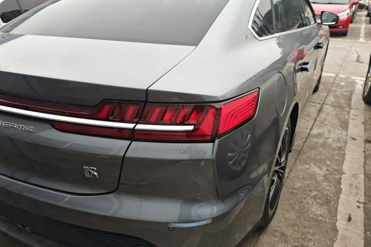 Used BYD Han 2020 EV Long-Range Luxury Model
