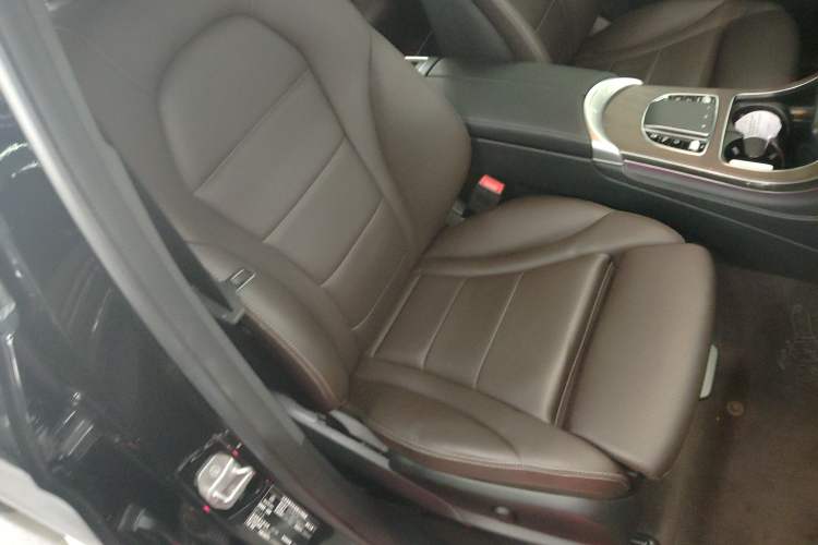 Used Mercedes-Benz GLC 2020 GLC 300 L 4MATIC Dynamic Edition
