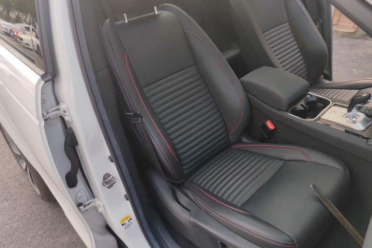 Used Land Rover Discovery Sport 2022 249 PS R-Dynamic S Performance Edition 5 Seats