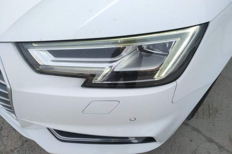 Used Audi A4L 2018 30th Anniversary Edition 40 TFSI Fashion Model