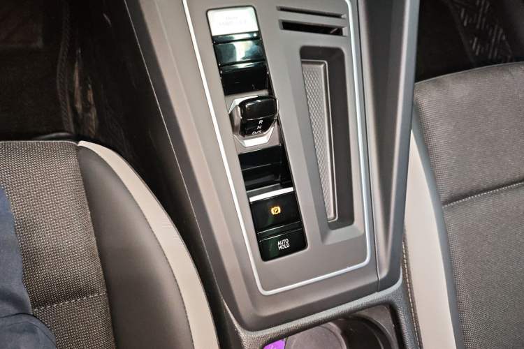 Used Volkswagen Golf 2023 Facelift 280TSI DSG Pro