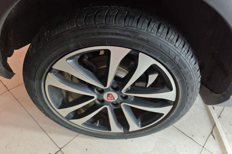 Used Roewe RX3 2020 18T Automatic 4G Connected Ultra-Cool Flagship Edition