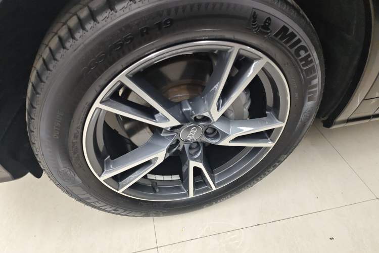 Used Audi Q5L 2020 45 TFSI Prestige Fashion Model
