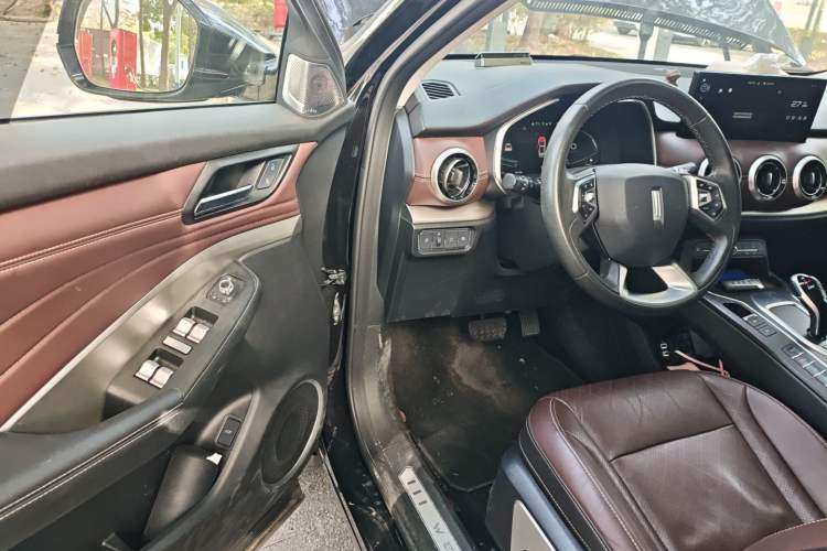 Used Wey VV6 2020 2.0T Two-Wheel Drive Smart Enjoyment+
