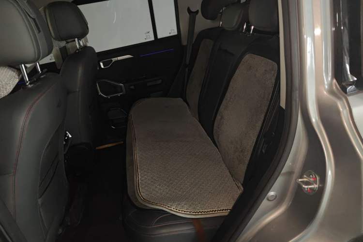 Used JETOUR Traveler 2023 2.0T Four-Wheel Drive Conqueror
