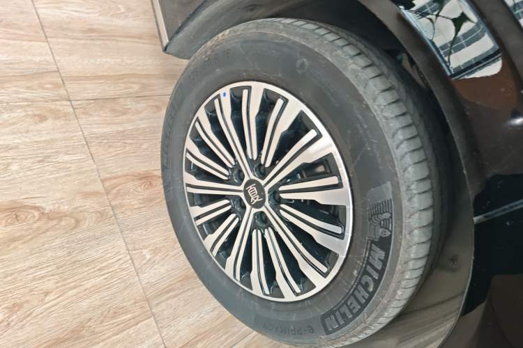 Used BYD Xia 2025 DM-i 1.5T 180km Beyond Edition
