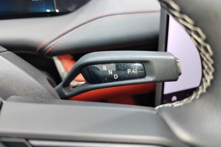 Used  SU7 2024 Rear-Drive Long-Range Intelligent Driving Version
