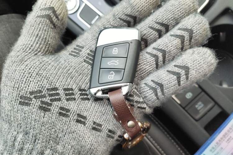 Used Volkswagen Magotan 2023 2 Million Units Limited Edition 330TSI DSG Leading Version