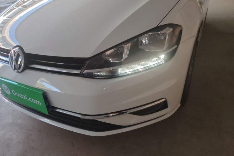 Used Volkswagen Golf 2020 Zhiai Edition 200TSI DSG Comfortable & Ambitious Version