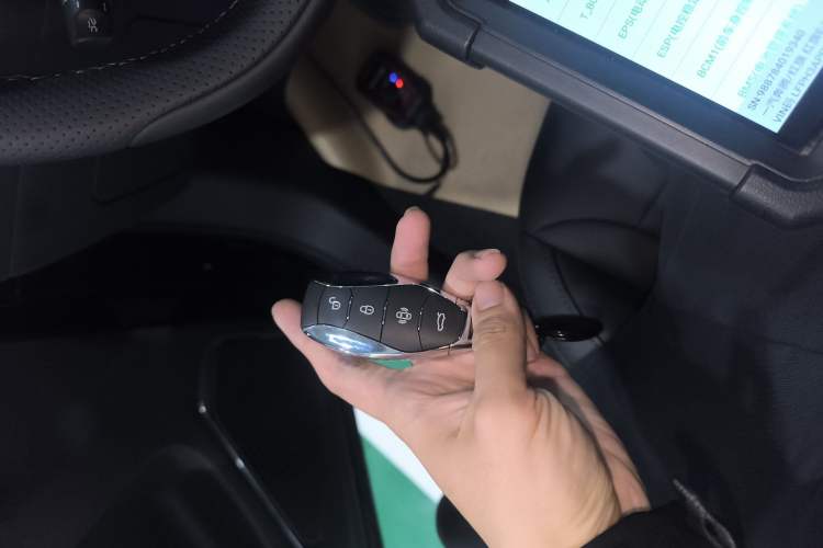 Used Hongqi HS3 PHEV 2024 PHEV 115km Jingwei Edition
