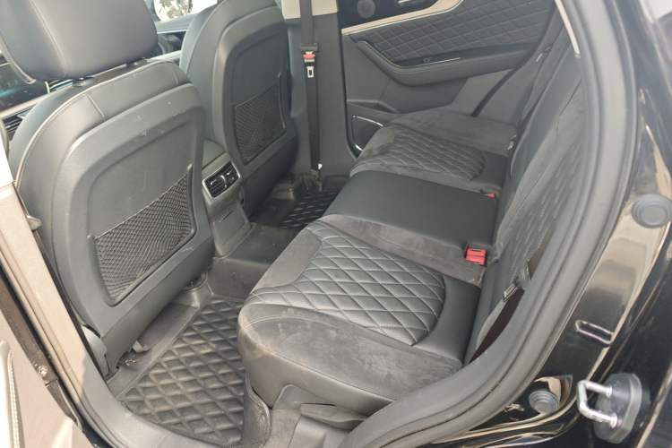 Used Hongqi HS5 2019 2.0T Smart Connect Flagship All-Wheel-Drive Version