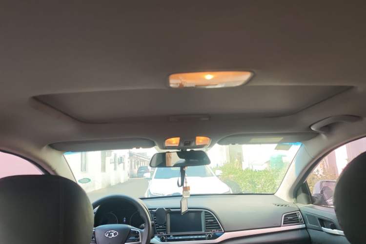 Used Hyundai Elantra 2016 1.6L Automatic ZhiXuan – Elite Version
