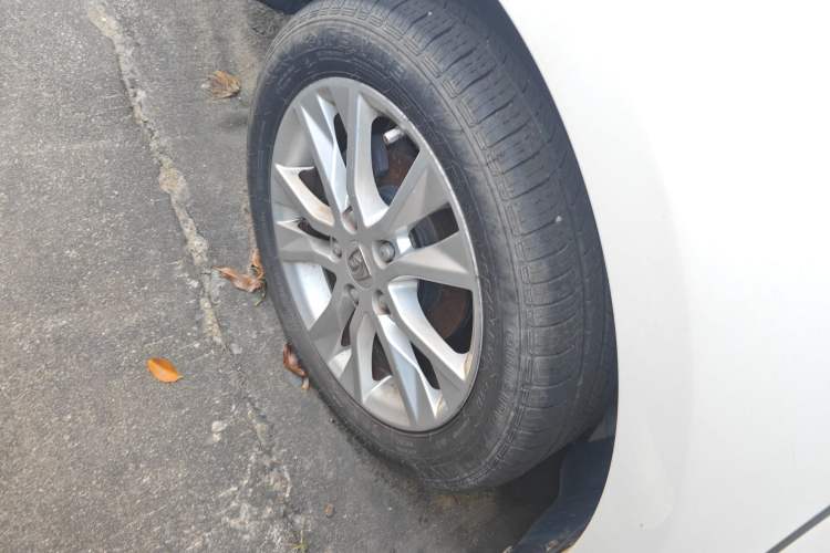 Used Baojun 730 2016 Revised 1.5L Manual Standard Version 7 Seats China V Emission Standard
