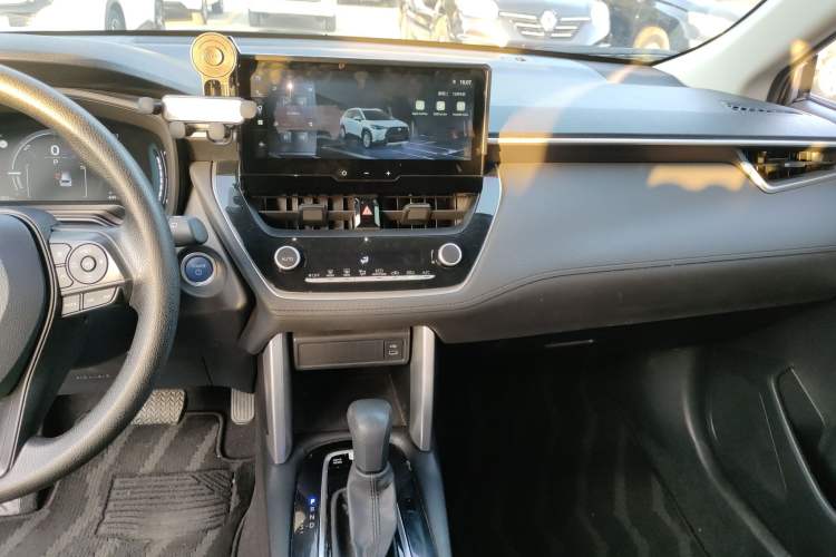 Used Toyota Corolla Cross 2023 Dual-Motor 2.0L Pioneer Edition
