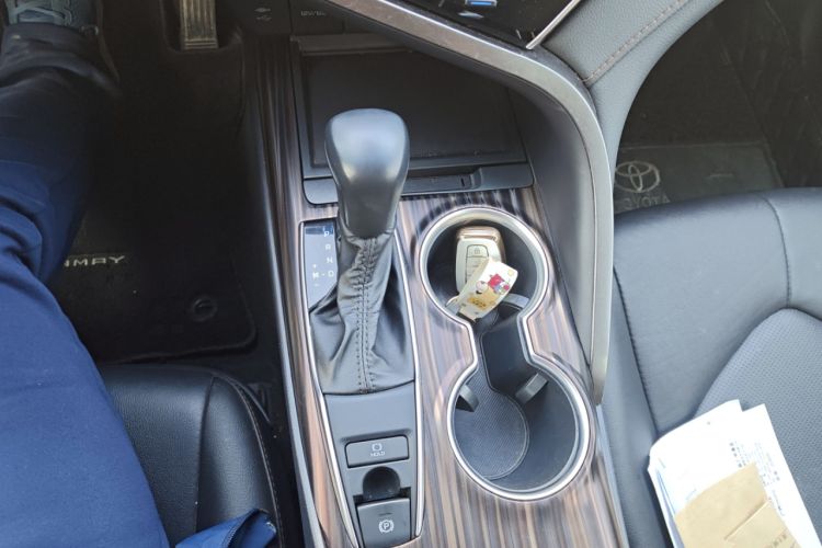 Used Toyota Camry 2019 Revised Version 2.0G Luxury Edition
