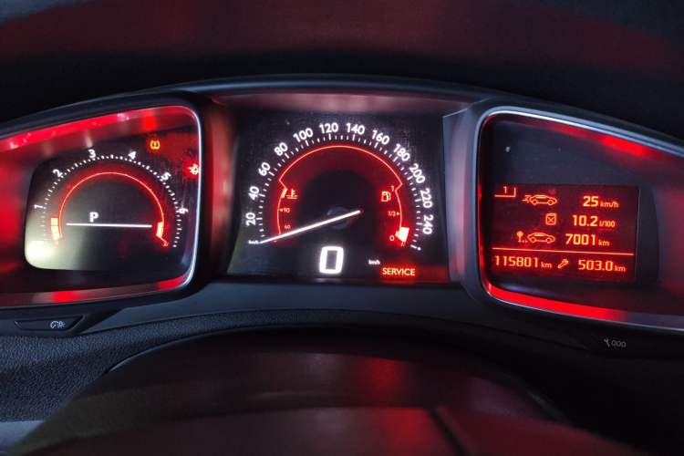 Used  6 2014 1.6T Luxury Edition THP160
