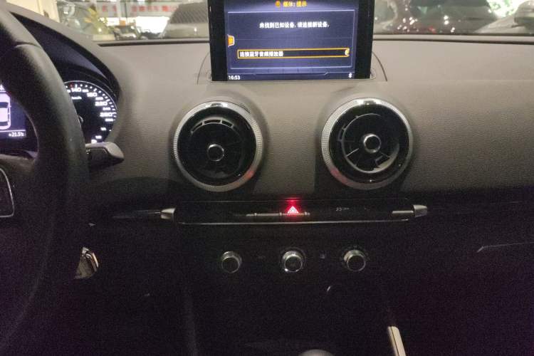 Used Audi A3 2020 Limousine 35 TFSI Fashion Edition China VI Emission Standard