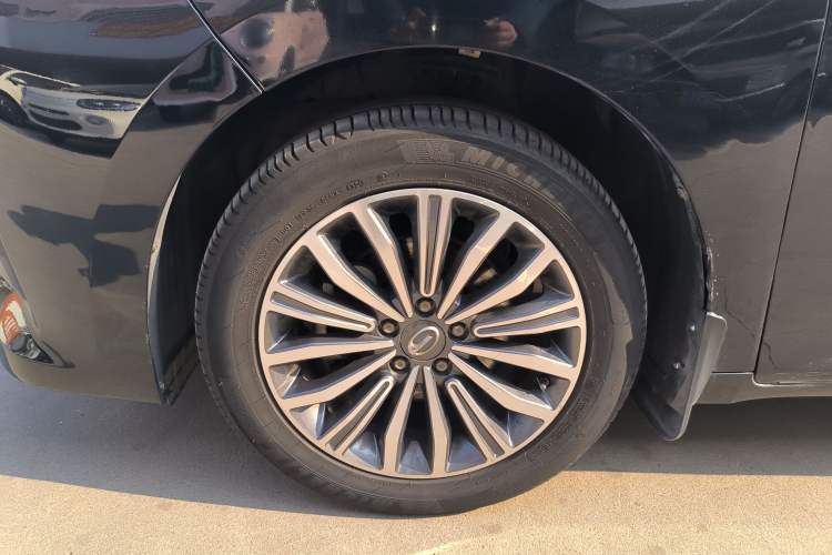 Used GAC Trumpchi M6 2019 270T DCT Luxury Edition (7-seater) China VI