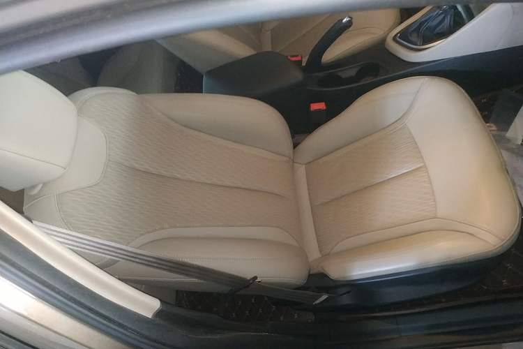 Used Buick GT 2017 15N Automatic Elite Version
