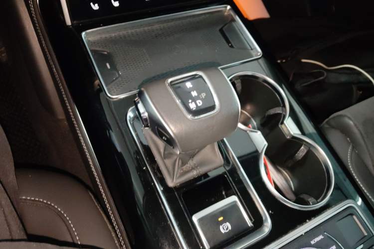 Used Hongqi HS7 2022 3.0T Automatic All-Wheel Drive ZhiLian Flagship Edition Five Seats
