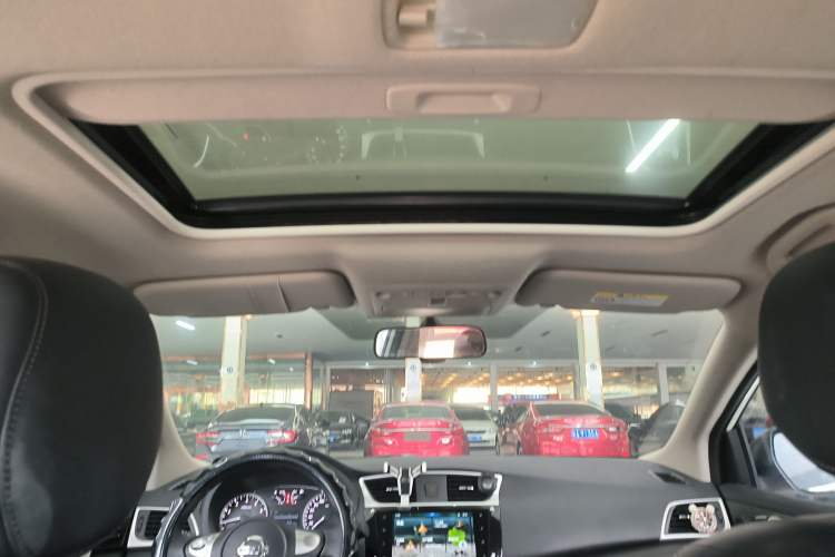 Used Nissan Sylphy 2019 1.6XV CVT Smart Connect Luxury Edition China VI Standard
