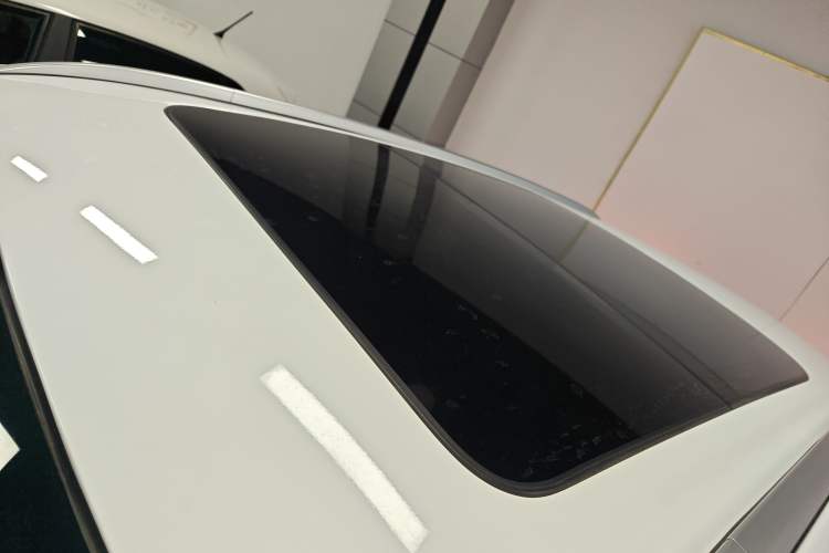 Used Geely Auto Emgrand X7 Sport 2020 1.8TD DCT Two-Wheel Drive Smart Connect 4G-Enabled Version