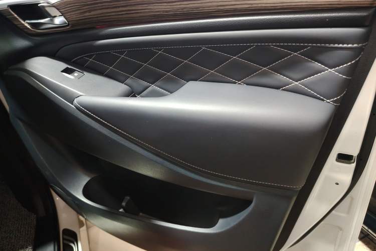 Used GAC Trumpchi M8 2018 320T Luxury Edition
