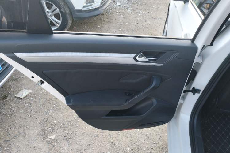 Used Volkswagen Lamando 2019 230TSI DSG Fashion Edition China VI
