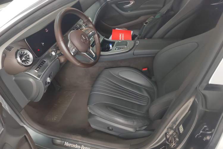 Used Mercedes-Benz CLS 2018 CLS 300 Luxury Model