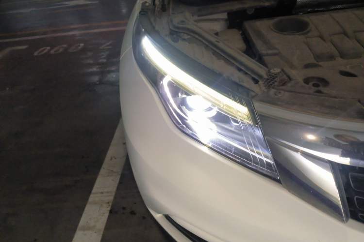 Used Qoros 5 2018 Revised 1.6T Automatic Luxury Version
