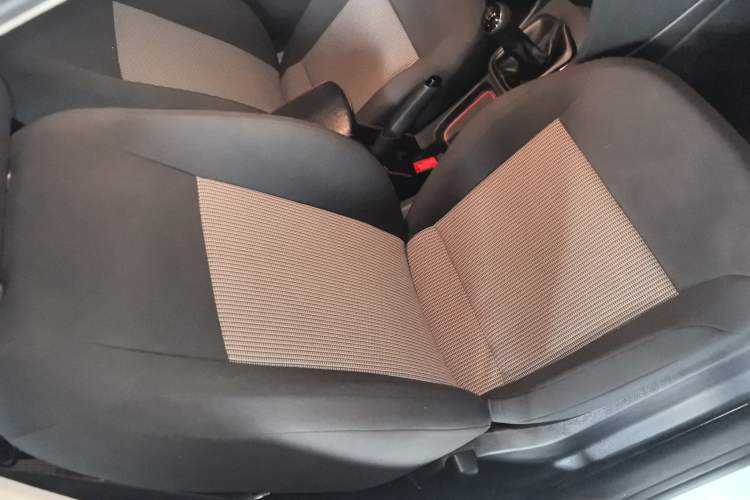 Used Volkswagen Polo 2016 1.4L Manual Fashion Model
