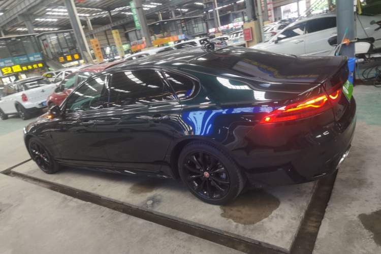 Used Jaguar XFL 2021 XFL 2.0T P250 All-Wheel-Drive Shimmering Black Sport Edition
