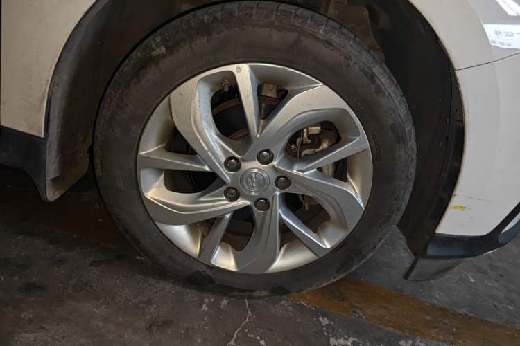 Used Buick Velite 6 2023 430km Range Commuter Version
