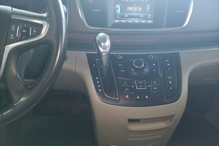 Used Buick GL8 2018 28T Luxury Model China VI Standard