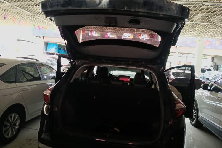 Used Hyundai Tucson 2020 280TGDi Two-Wheel-Drive GLS Fashion Edition China VI Standard
