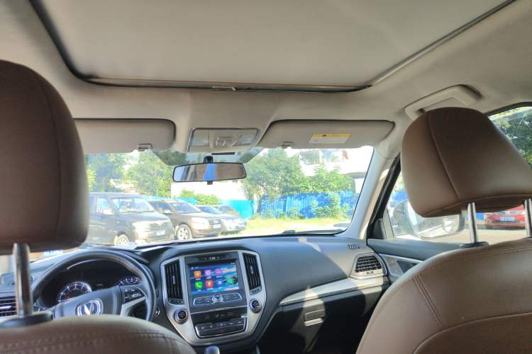 Used Changan CS95 2017 2.0T Two-Wheel Drive Zhiyuan Edition
