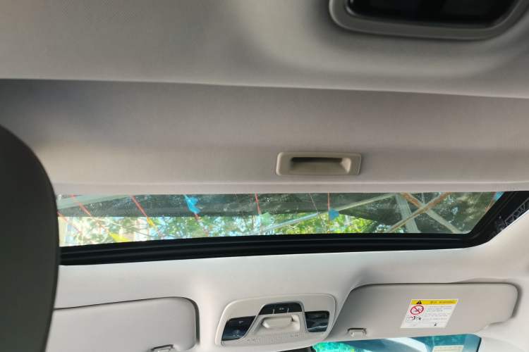 Used Geely Auto Emgrand 2019 Leading Edition 1.5L CVT Upward-Connected Model China VI Standard