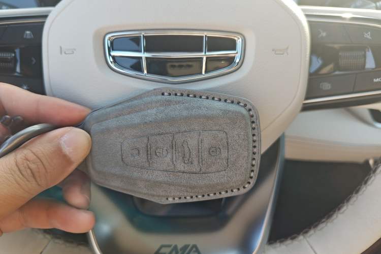 Used Geely Auto Monjaro L 2024 2.0TD High-Power Automatic Two-Wheel Drive Yunqi Version