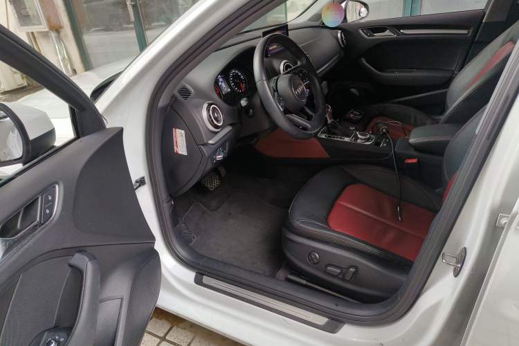 Used Audi A3 2019 Limousine 35 TFSI Style Edition China VI Emission Standard
