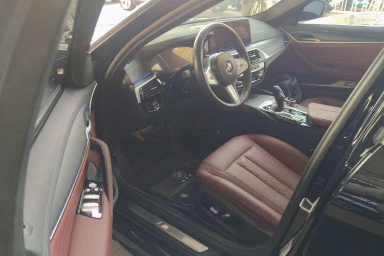 Used BMW 5 Series 2023 530Li Leading Model M Sport Package
