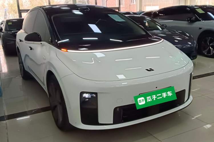 Used Li Auto Li Auto i8 2025 Standard Edition
